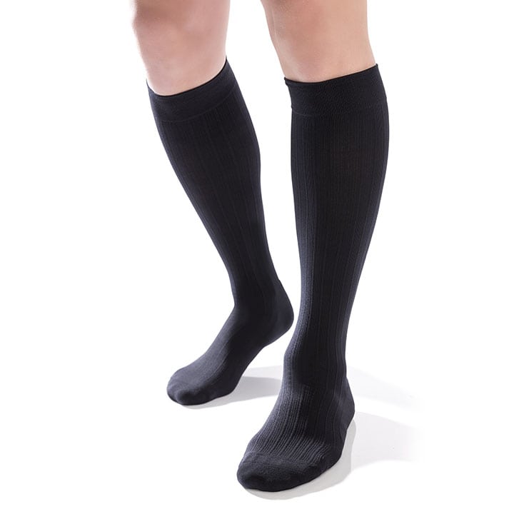 TRAVEL SOCKS