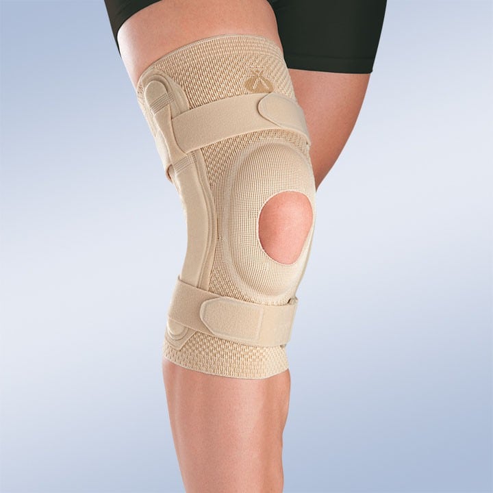 OPENED PATELLA KNEE BRACE W/ SILICONE PAD AND POLYCENTRIC REINFORCEMENTS