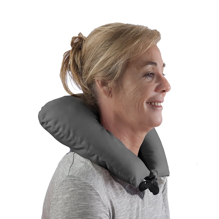 HORSESHOE-SHAPED CERVICAL COLLAR FOR TRAVEL