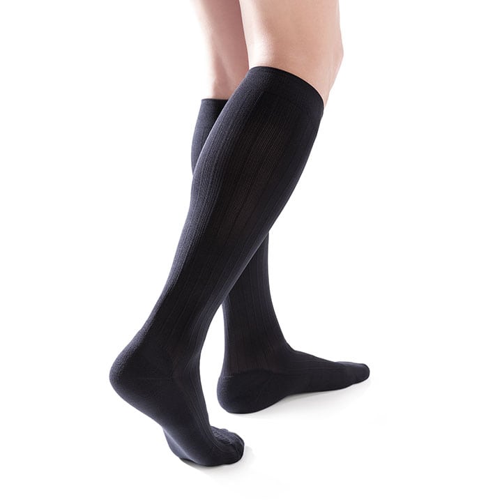 TRAVEL SOCKS