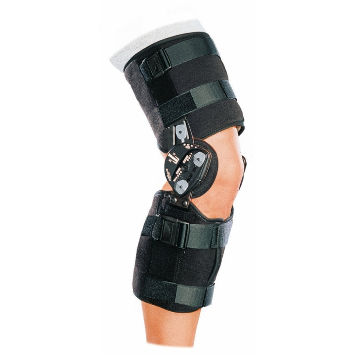 TROM BRACE,SHORT