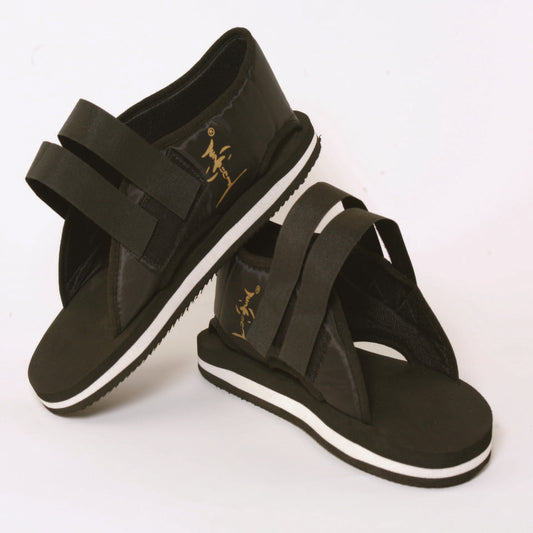 Activator Child Adjusting Shoes